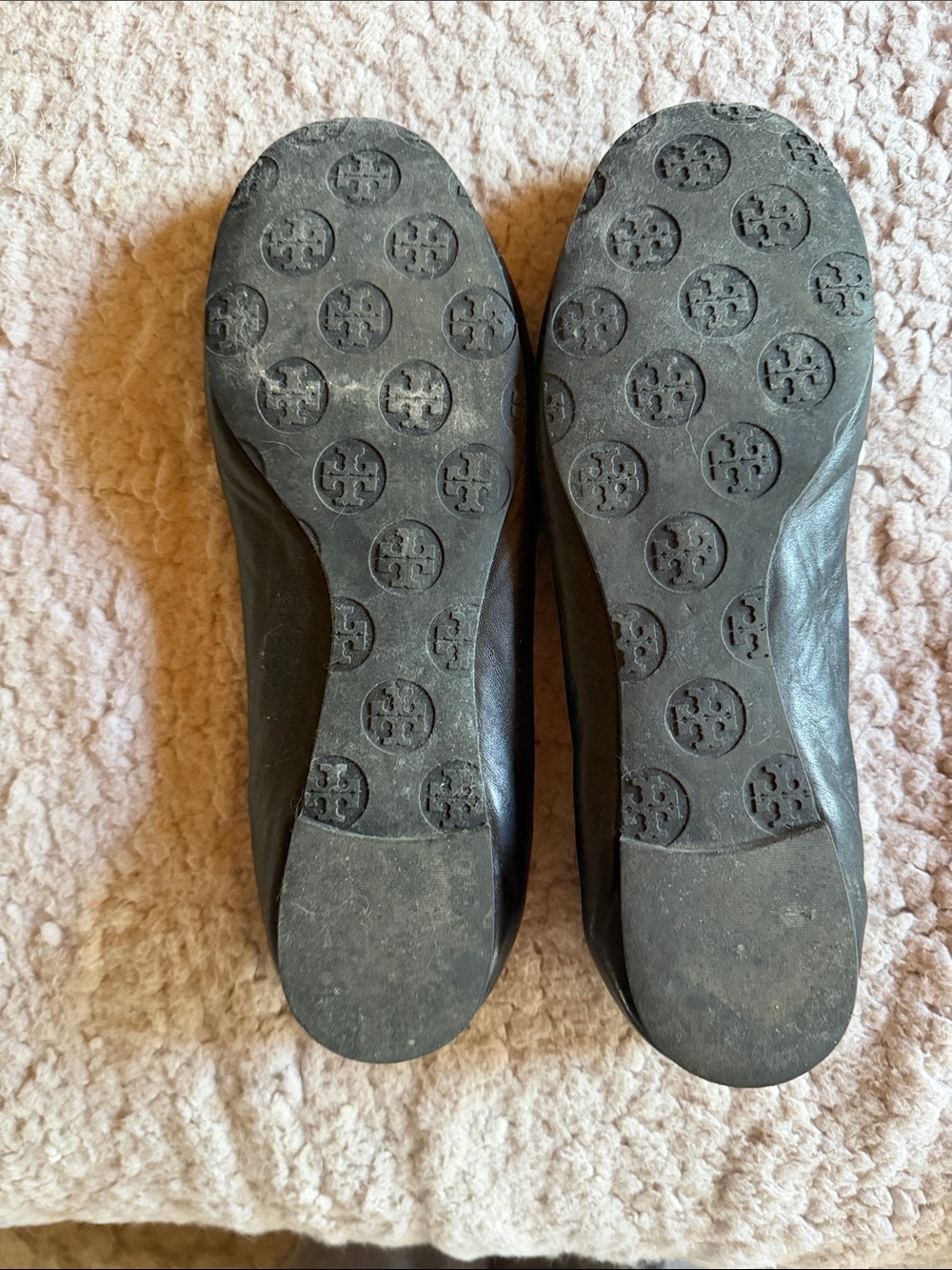 Tory Burch Black Leather Ballet Flats with Gold Logo Emblem - Picture 6 of 6